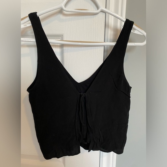 Aritzia Wilfred black v neck tank with tie back - Picture 2 of 2